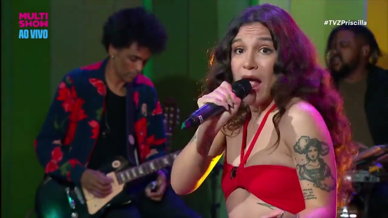 Vídeo: Priscilla Alcântara é detonada após não cantar trecho sobre gays em cover de Lady Gaga