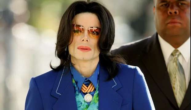 Michael Jackson teria usado 19 identidades falsas para obter drogas