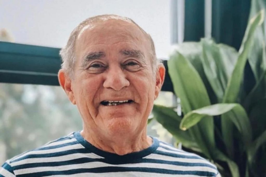 renato aragão sorrindo