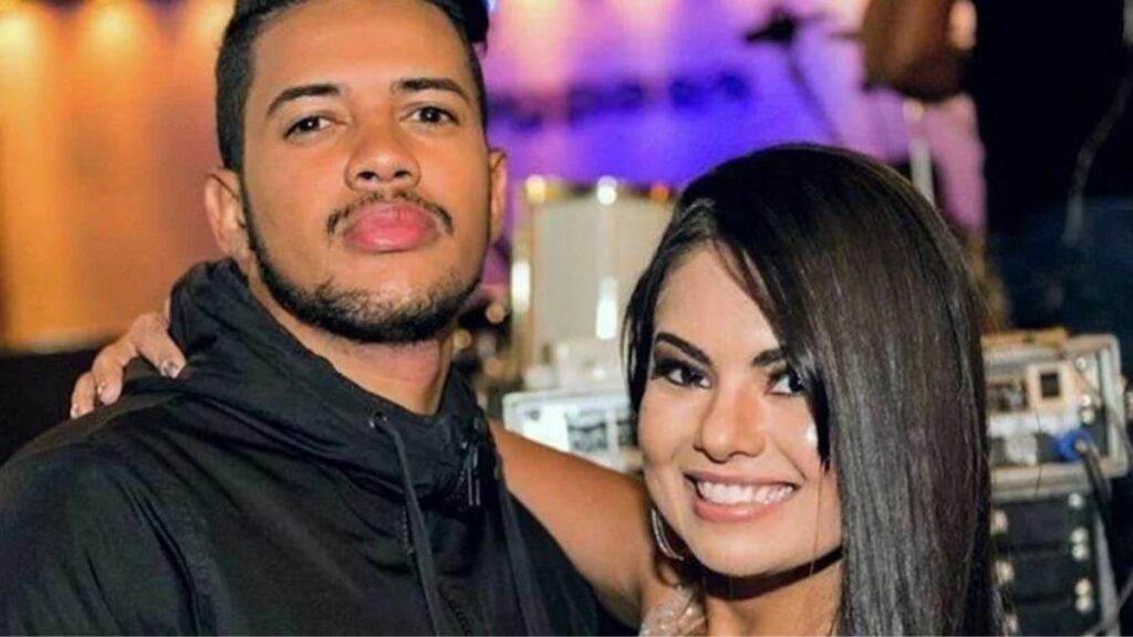 Clevinho Santana e Paulinha Abelha  – Foto: Reprodução/Rede Sociais