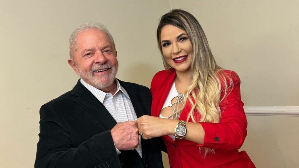 A influenciadora Deolane Bezerra e o ex-presidente Lula – Foto: Reprodução/Instagram