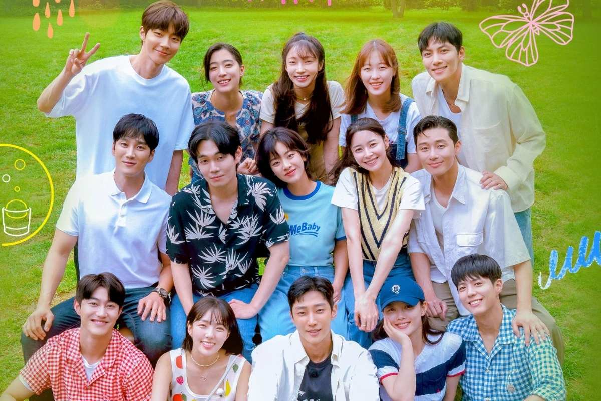 Elenco de "Young Actors Retreat" posando para foto