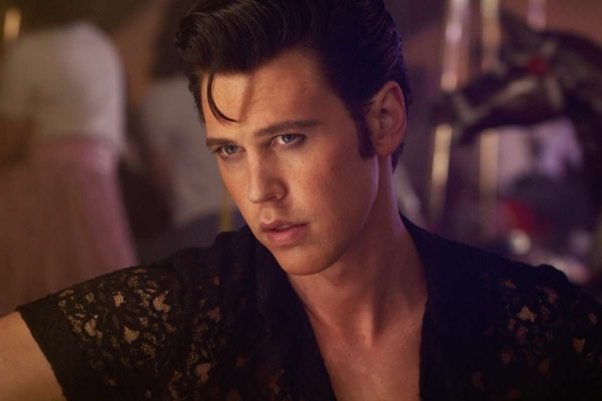 Austin Butler como Elvis Presley em filme "Elvis"