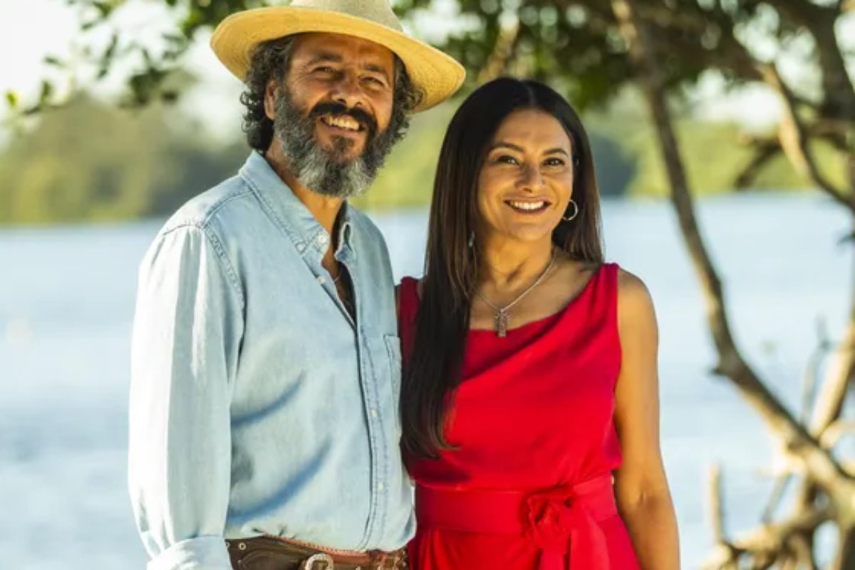 José Leôncio (Marcos Palmeira) e Filó (Dira Paes) chiques em Pantanal