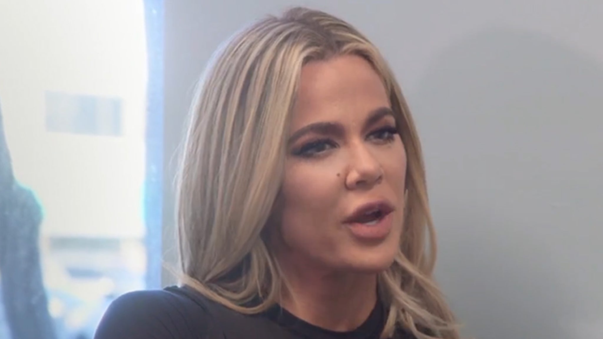 Khloé Kardashian conta que teve sequelas cerebrais após traição de ex