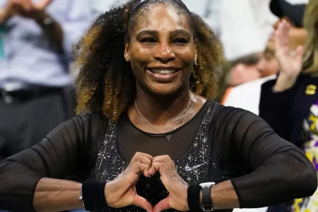 Loock bordado com cristais, desenhado por Serena Williams para sua despedida das quadras de tênis