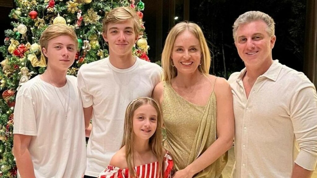 Luciano Huck e família