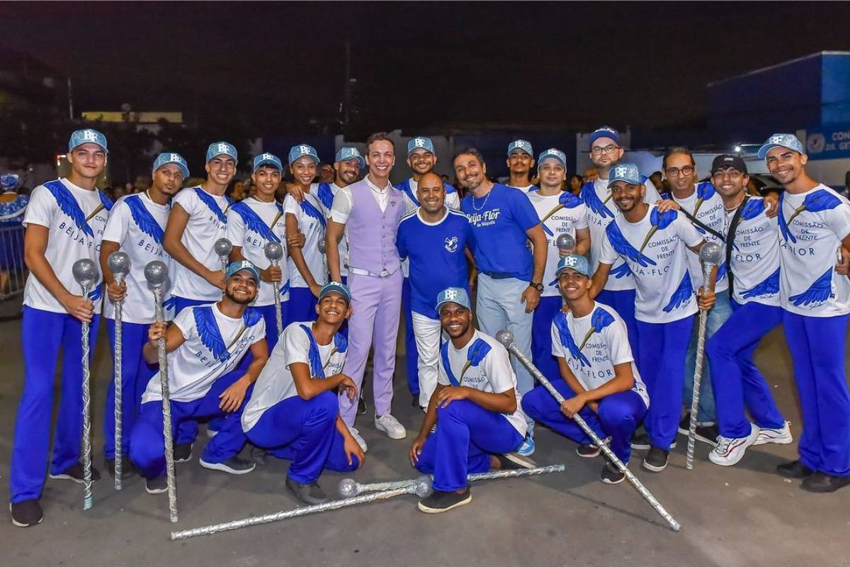 integrantes da beija-flor de nilópolis reunidos em foto