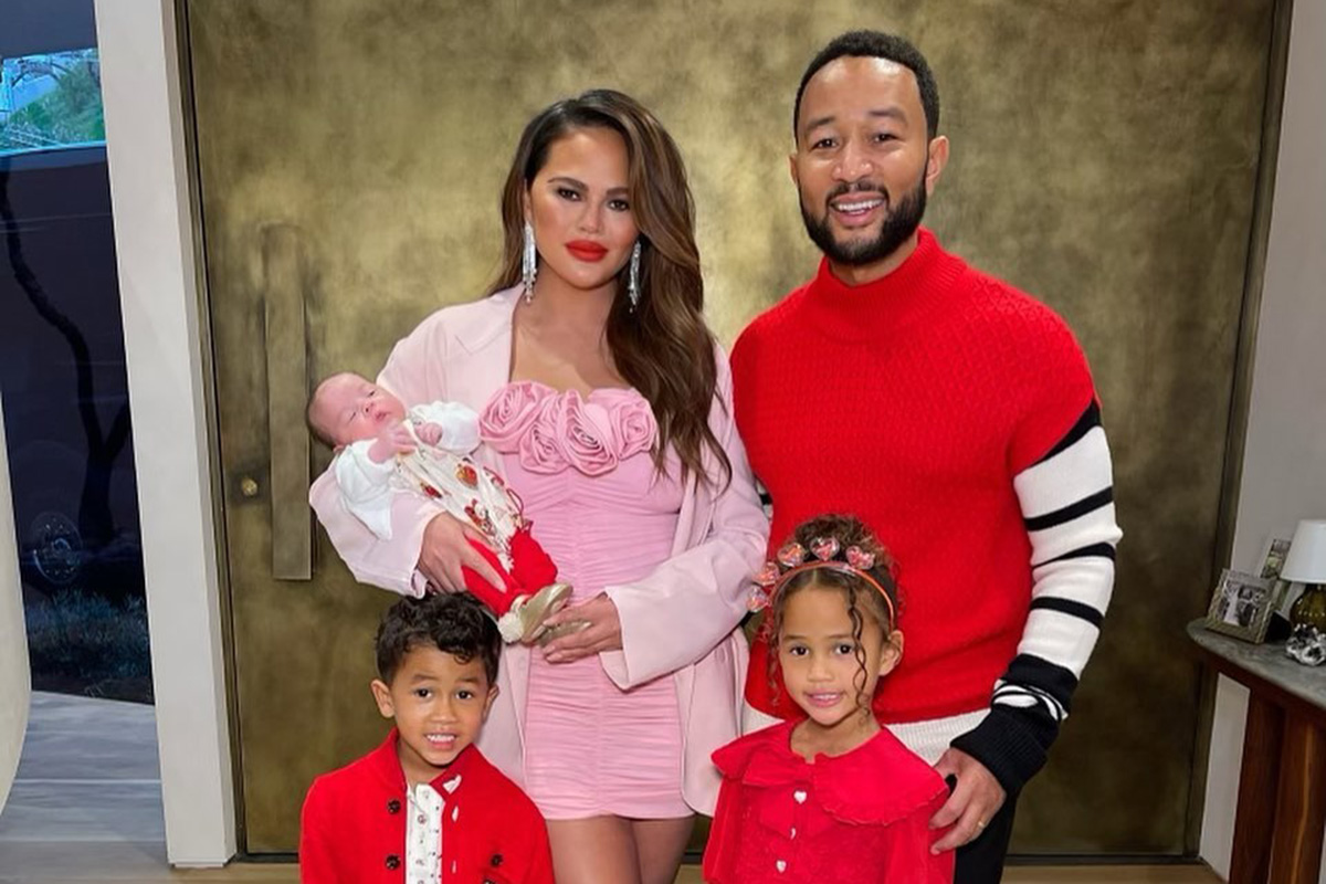 John Legend com a família