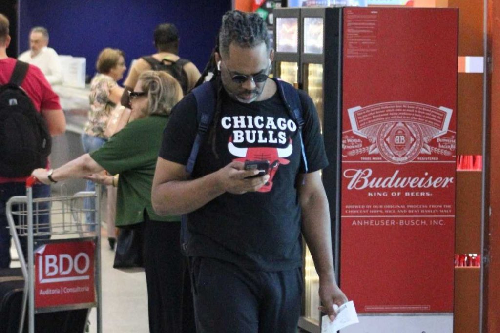 Manoel Soares no aeroporto Santos Dumont