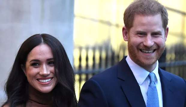 Meghan e Harry são flagrados em restaurante japonês