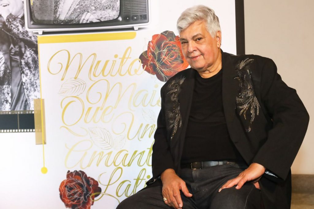 Sidney Magal na exposição em sua homenagem