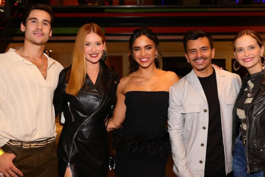 Nicholas Prates, marina Ruy Barbosa, Giovana Cordeiro, Gustavo Reiz e Fernanda Rodrigues juntos para estreia de Fuzuê