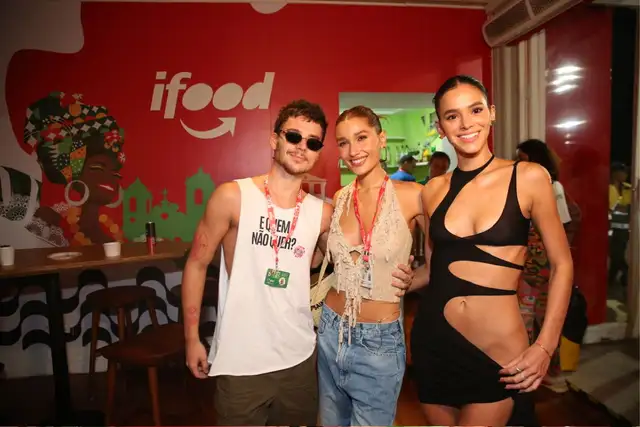 João Lucas Sasha Meneghel Bruna Marquezine