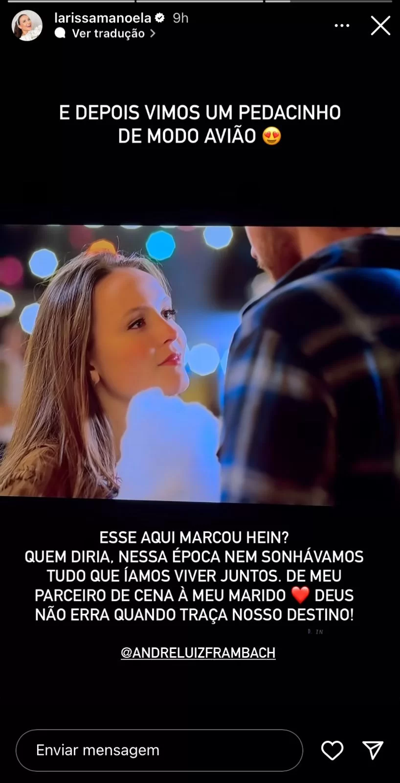 Larissa Manoela compartilhando momento especial