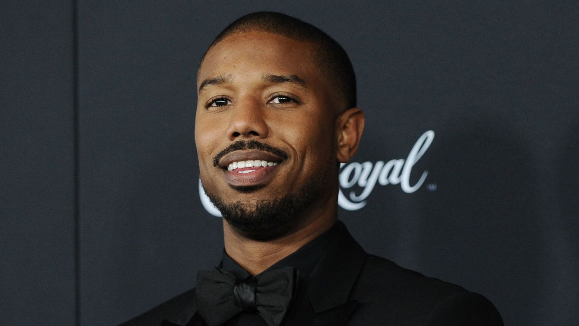 Michael B. Jordan admite que está “solitário”, mas não está pronto para namorar novamente