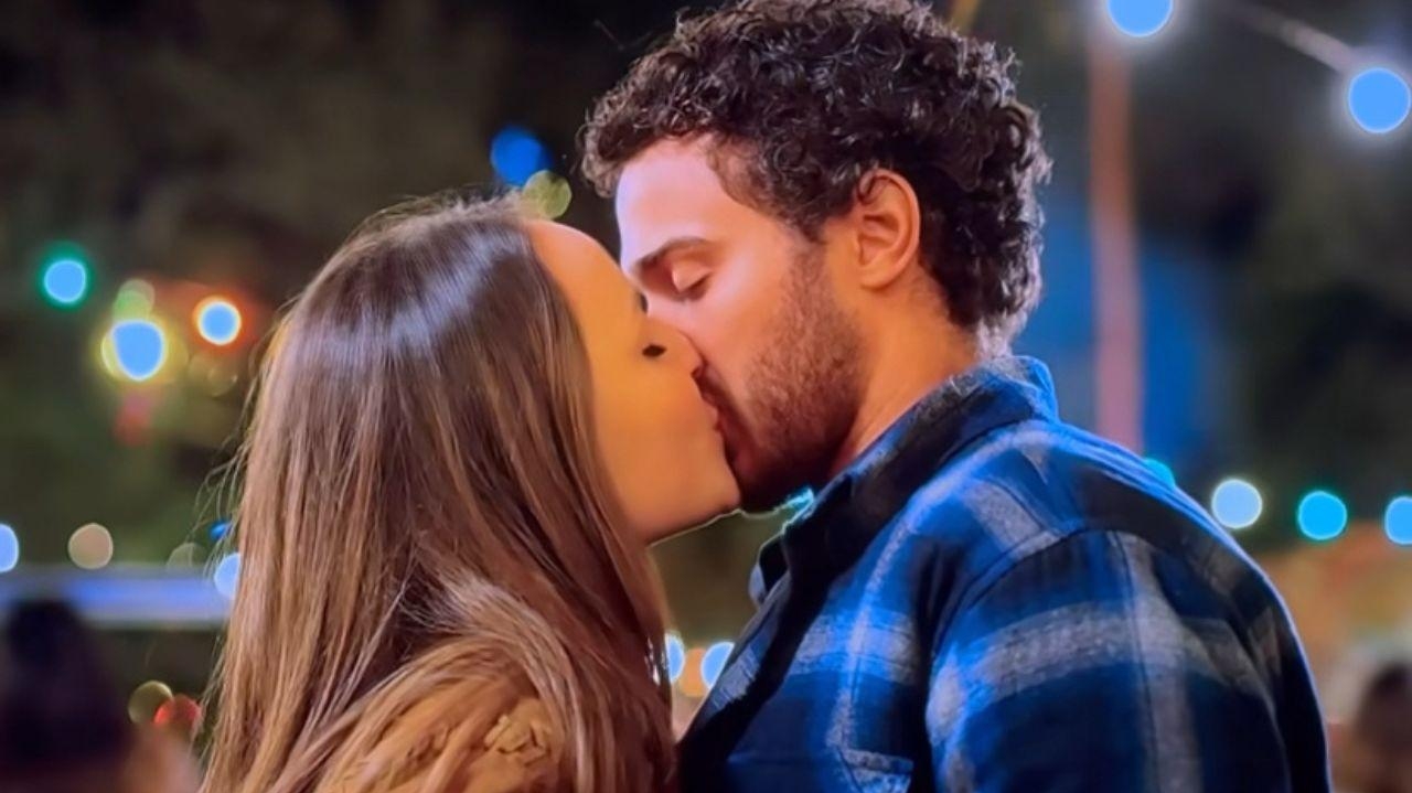 Larissa Manoela compartilha cena romântica com André Luiz Frambach e afirma: 'Deus não erra' Lorena Bueri