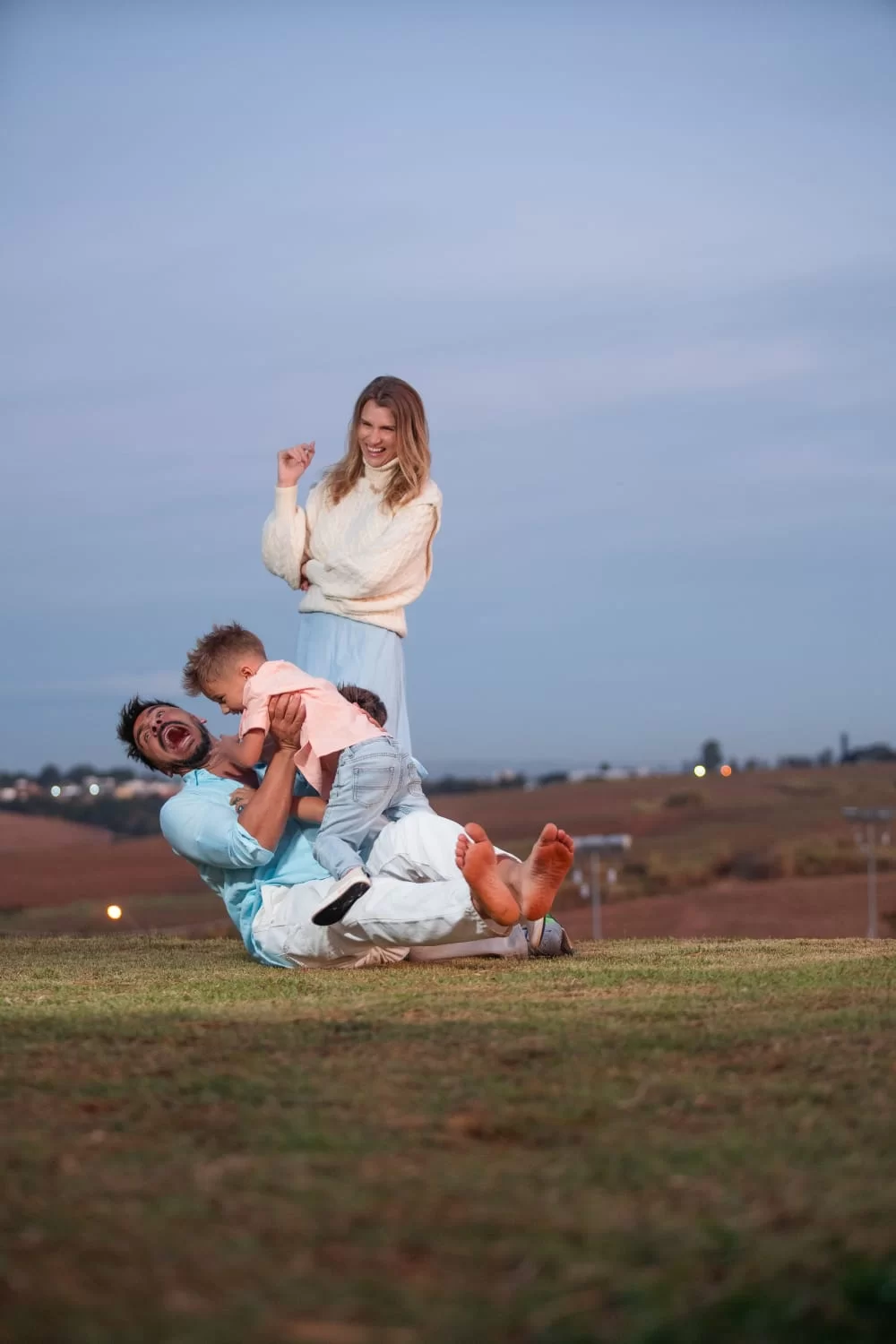 Julio Rocha e Karoline Kleine comos filhos (Reprodução/Instagram/@karolinekleine) Lorena Bueri